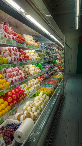 Etalase buah di sebuah mall