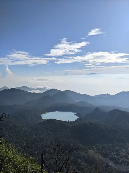 pemandangan di gunung sagara