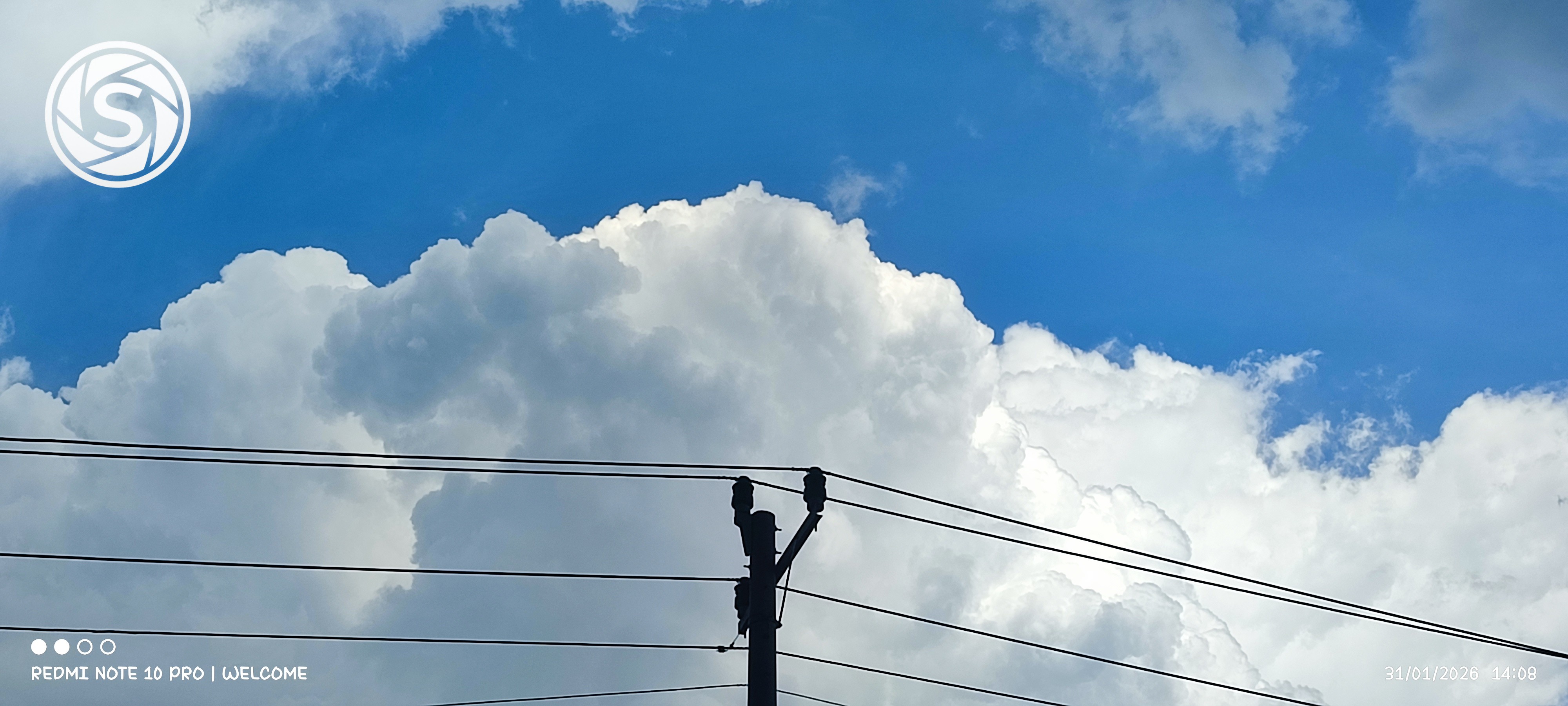 Cloudy - foto oleh Wthsquad di PictStock