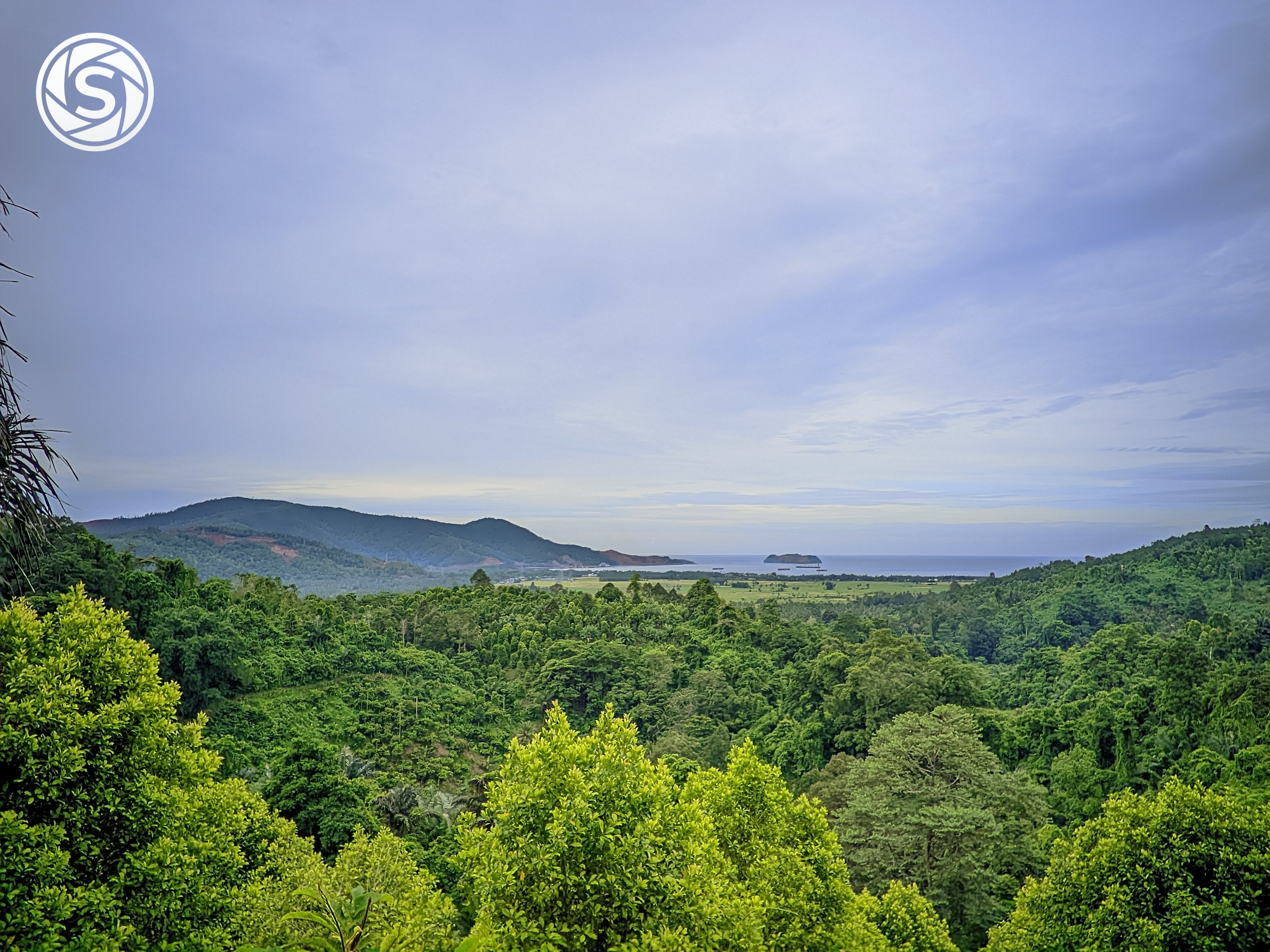 Pemandangan yang indah - foto oleh Ipan Kolaka di PictStock