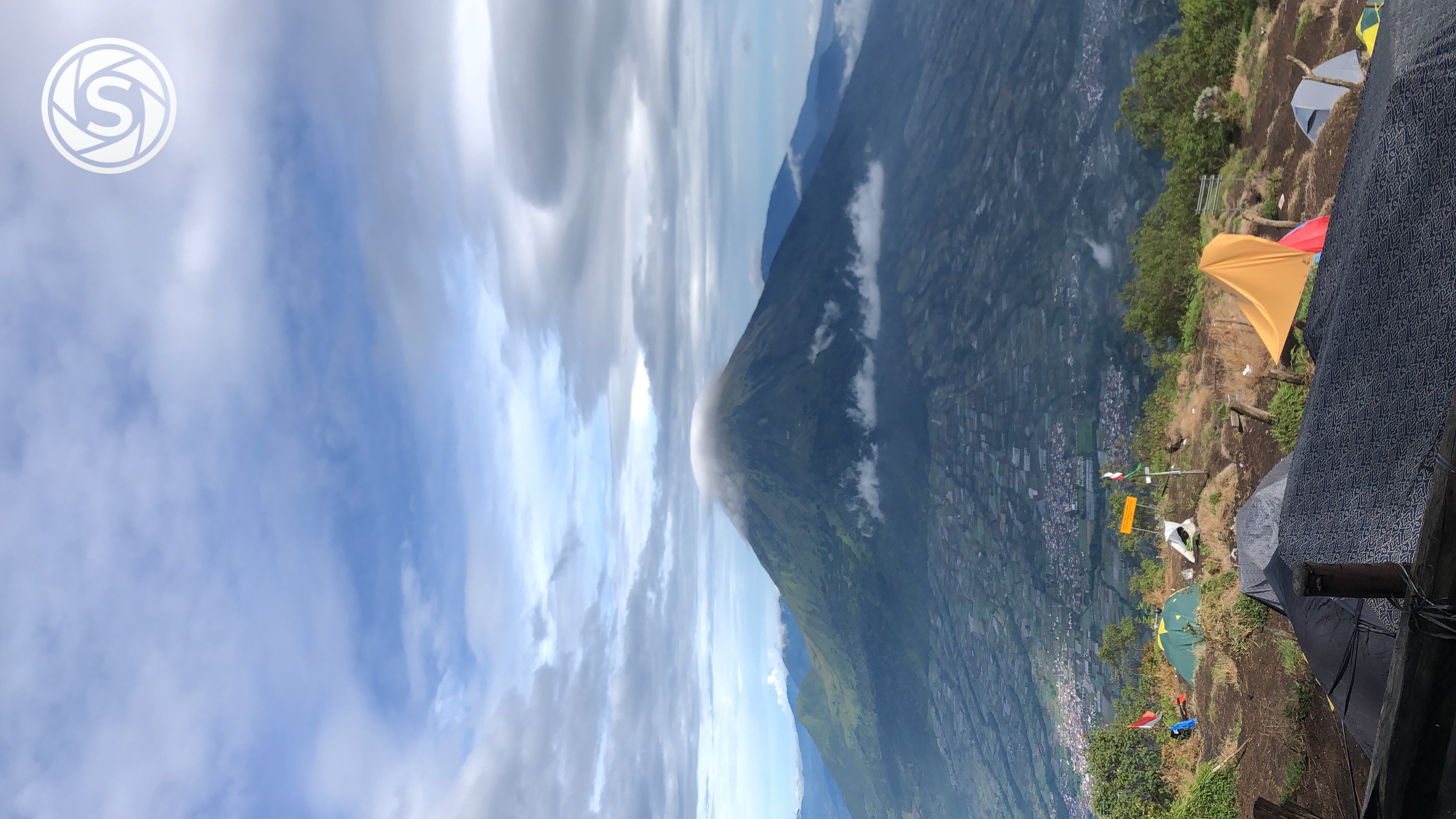 Pemandangan Sindoro dari SunriseCamp Gunung Sumbing!!! - foto oleh daffa maulana di PictStock