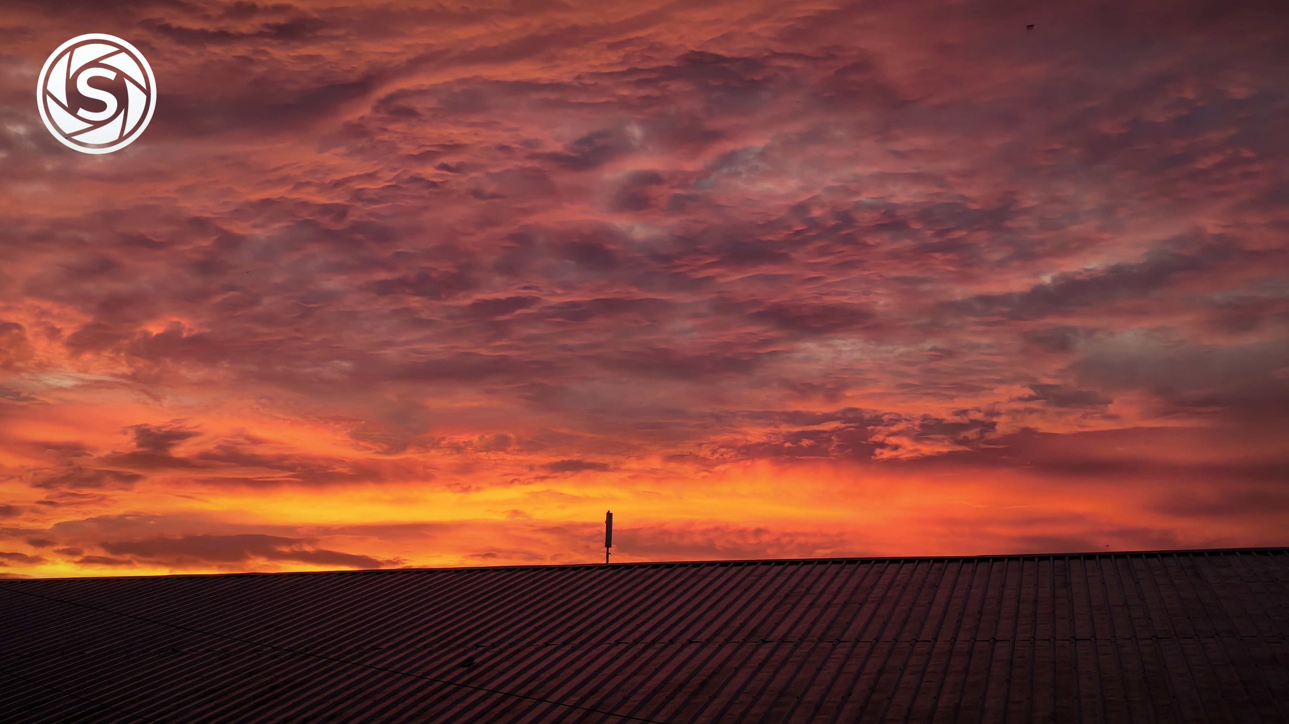 Beautiful sunset - foto oleh Ranggareswara di PictStock
